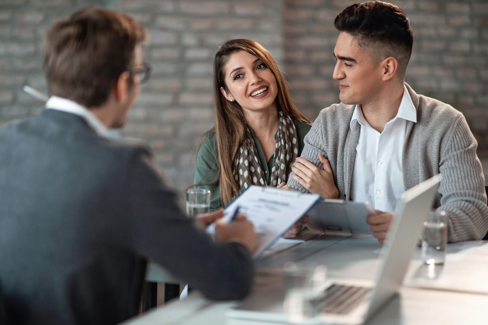 Can common-law partners get spousal support in Alberta?